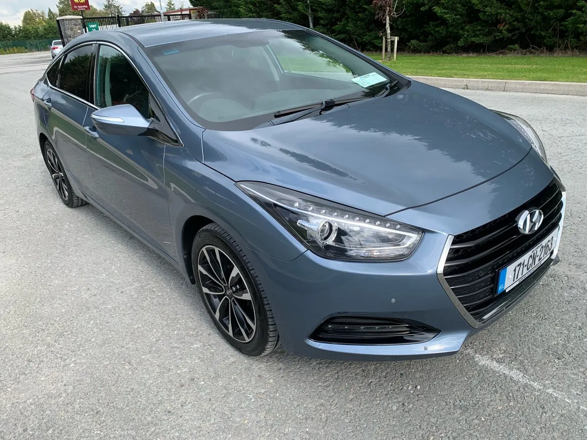 2017 Hyundai i40 automatic, Nctd 6/27, tax 6/26 - Image 3