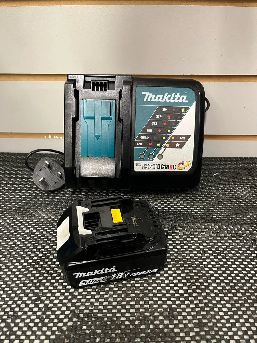 Makita Cordless Drill - Image 3