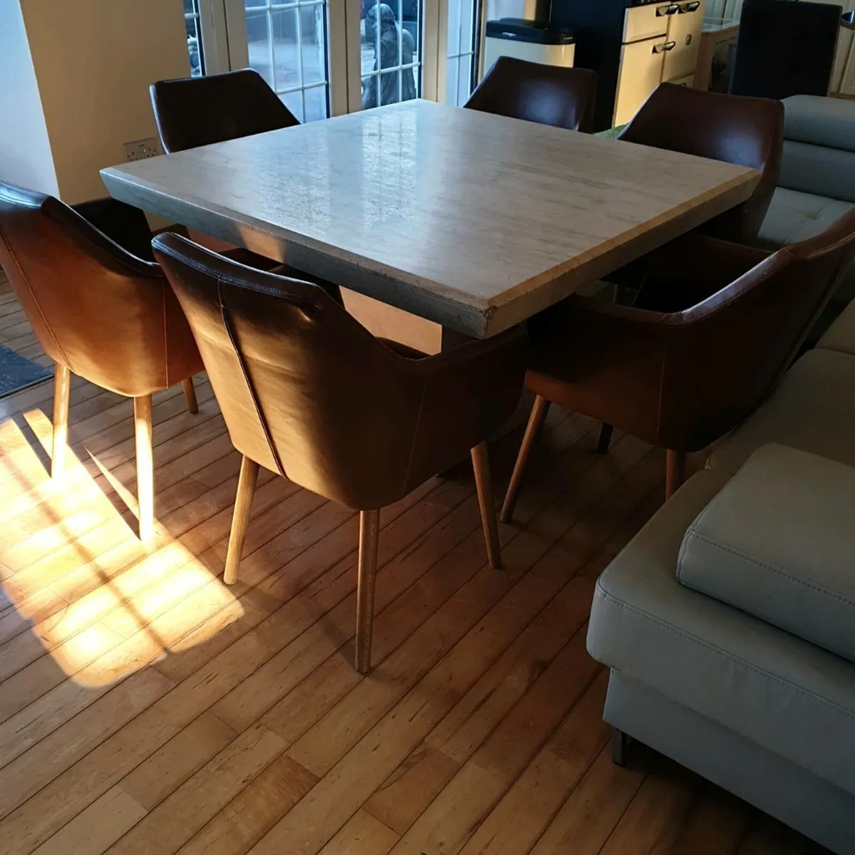 Cream marble table and 6 leather chairs - Image 2