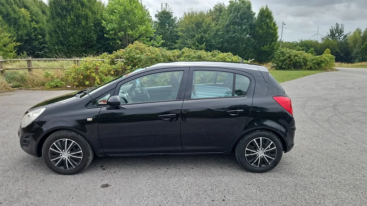 Opel Corsa 2011 - Image 3