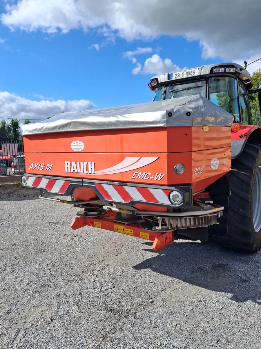 Rauch Axis 30.2 Varispread Fertiliser Spreader - Image 1