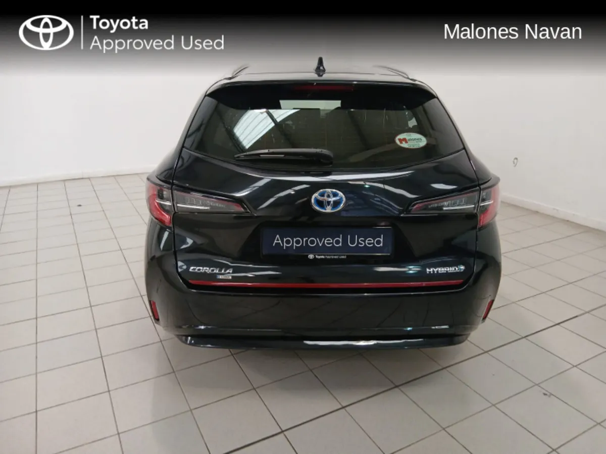 Toyota Corolla HYB 1.8 LUNA TS 4DR AUTO - Image 4