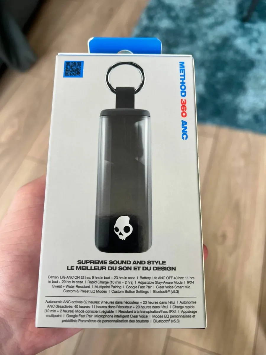Skull Candy Earbuds - Image 1