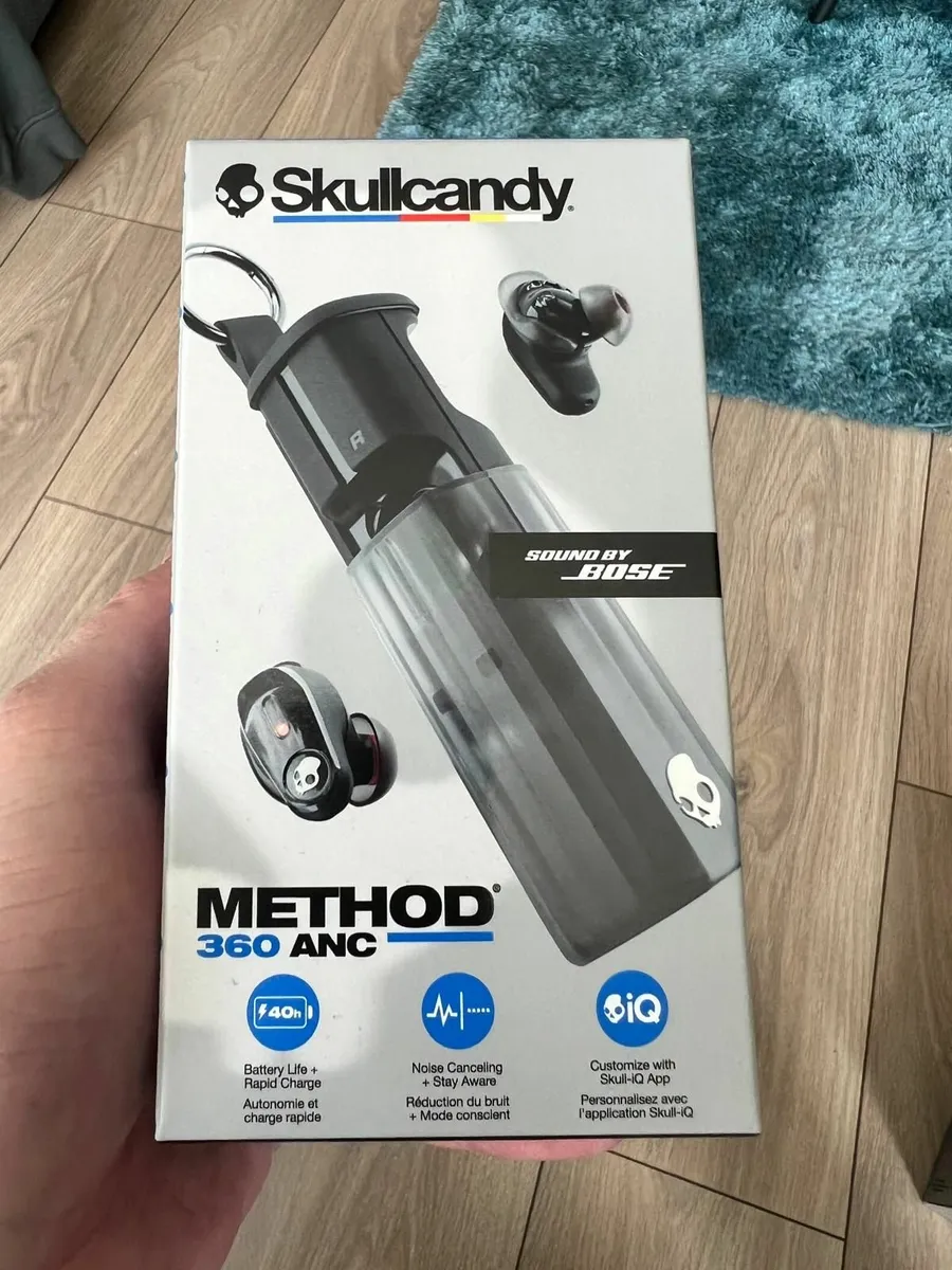 Skull Candy Earbuds - Image 2