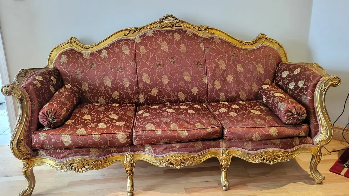 3 seater couch - Image 1