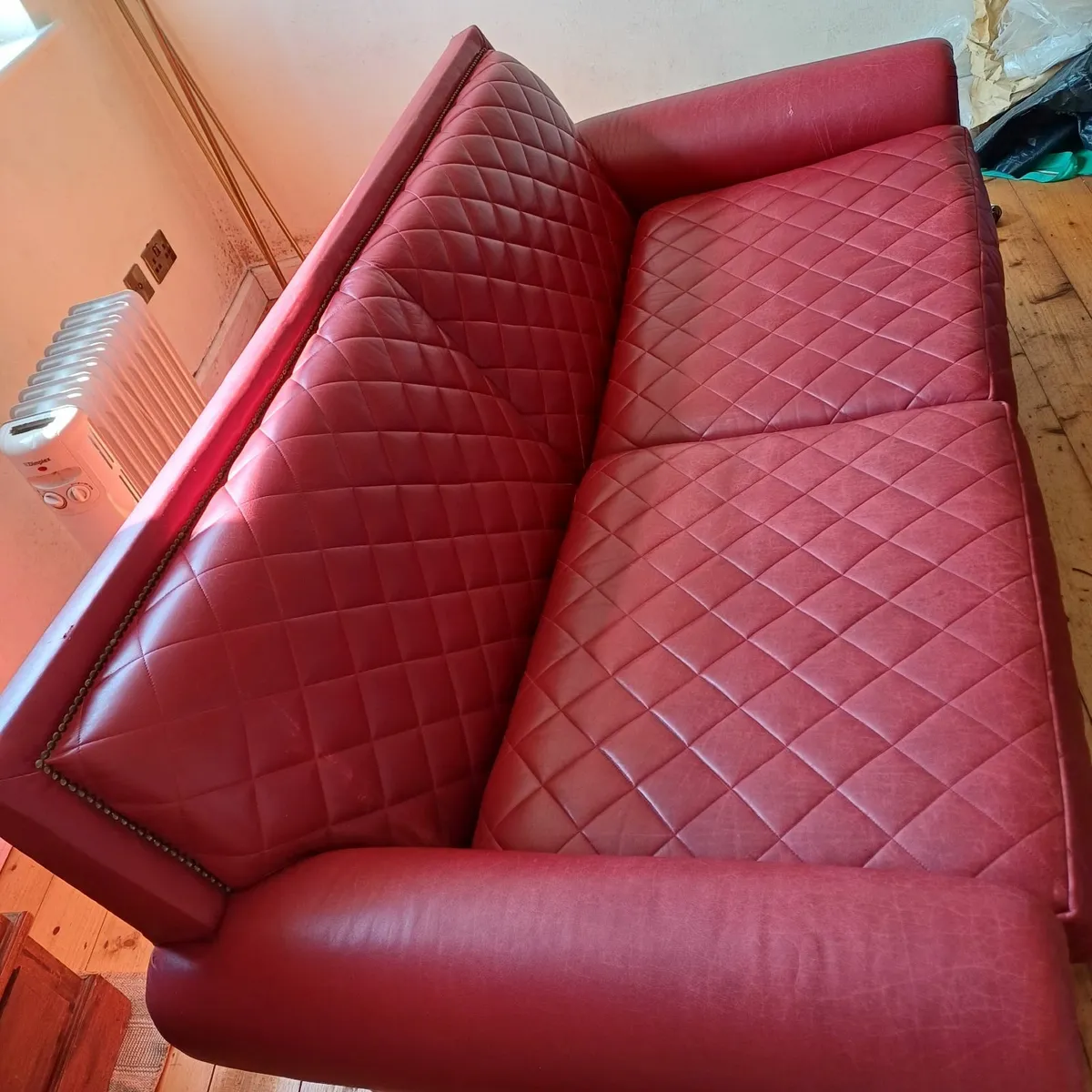 Quality Leather sofa - Image 2