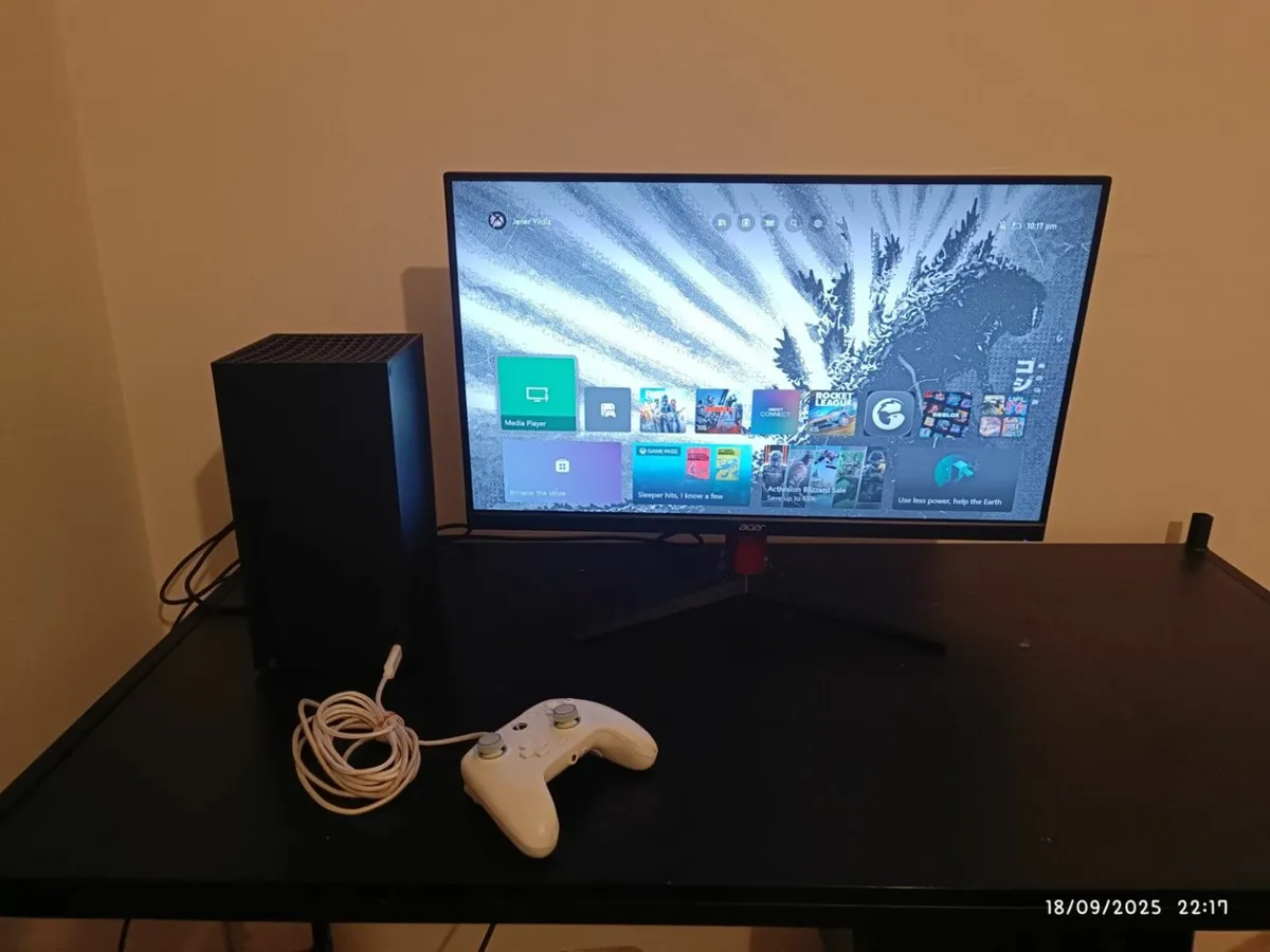 Xbox series X bundle (Used negotiable) - Image 1