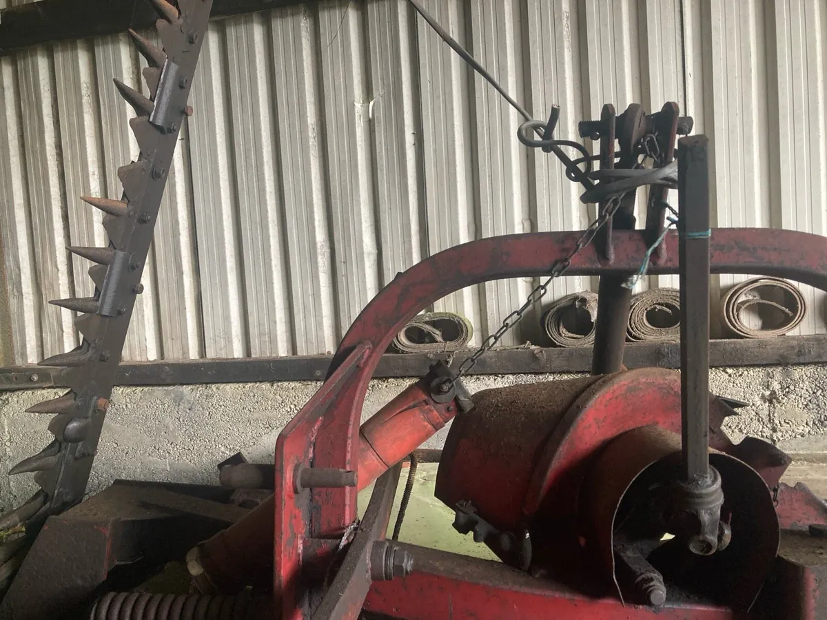 2x fingerbar mowers - Image 2