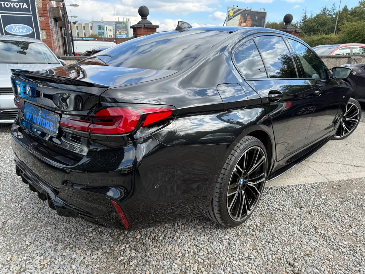 2019 BMW 5 Series  2.0 M SPORT AUTO - Image 4