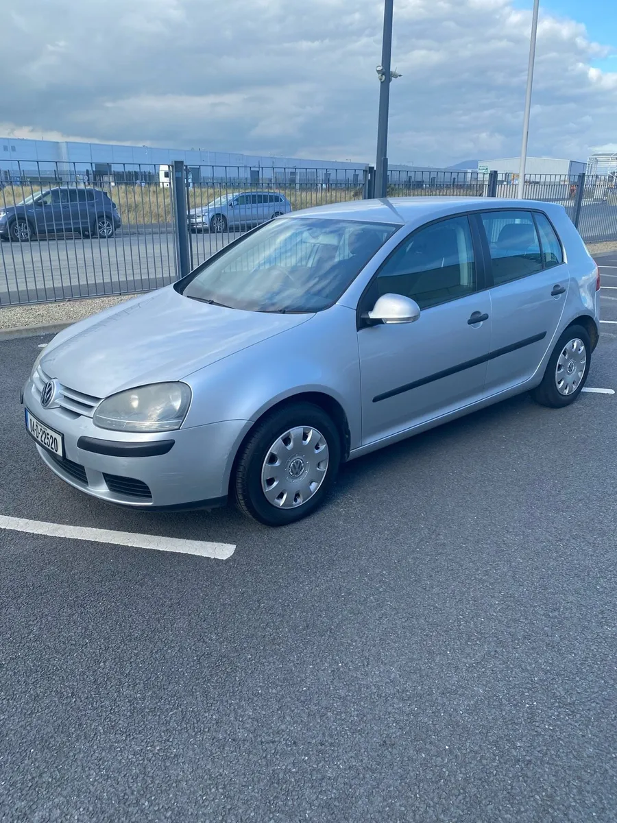 Volkswagen Golf 1.4 - Image 1