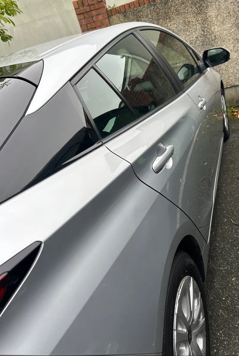 Toyota Prius 2021 - Image 4