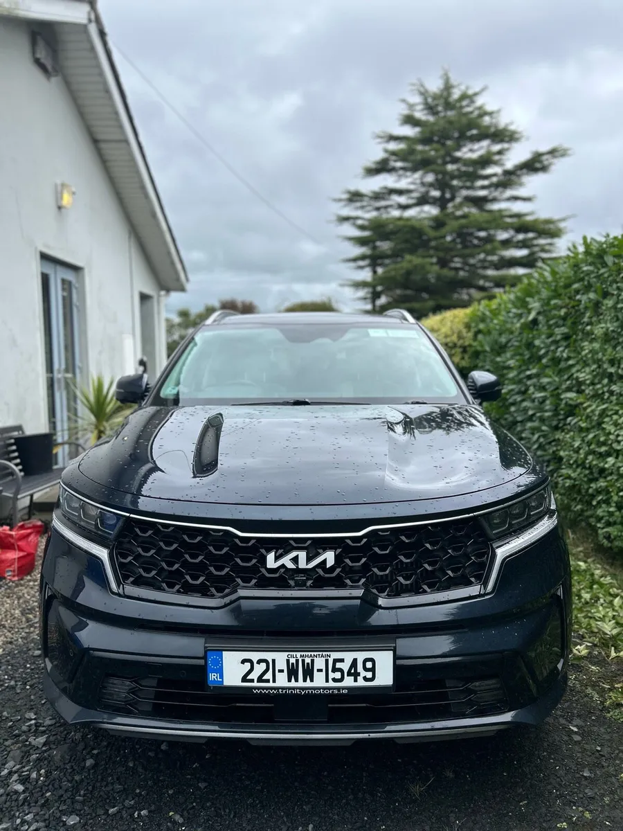 2022 Kia Sorrento PHEV K4 - 7 seat Plug in Hybrid - Image 1
