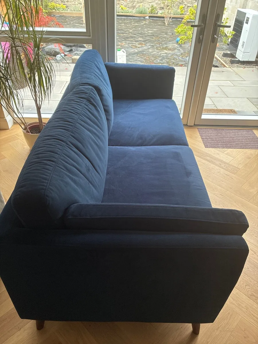 Navy velvet Sofa - Image 2