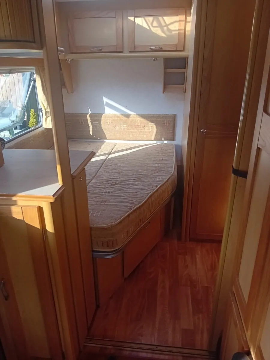 Caravan - Image 3