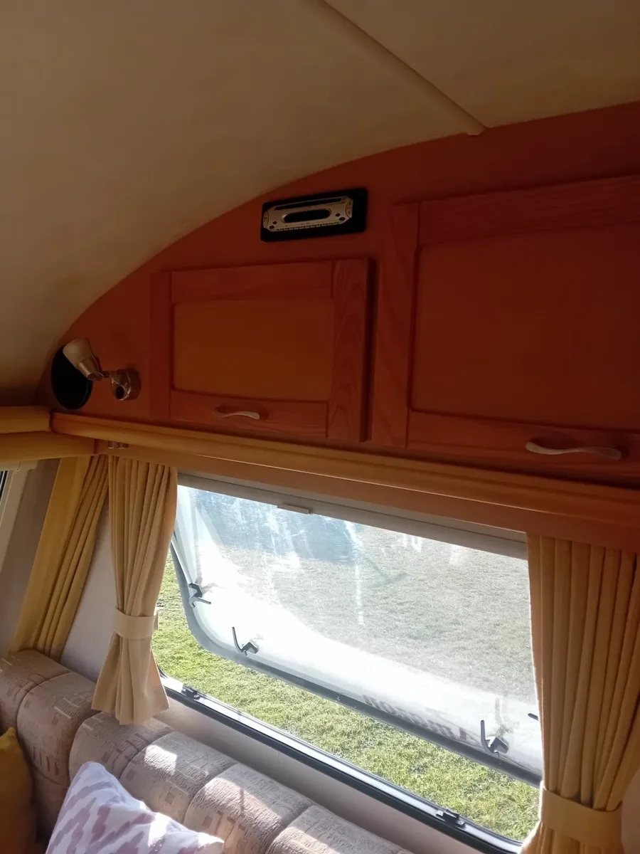 Caravan - Image 4
