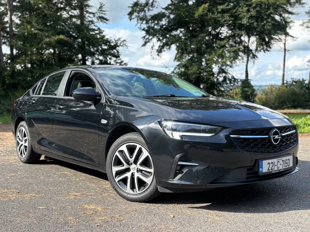 2022 Opel Insignia SC 1.5D 122PS S/S FWD 6 Speed - Image 1