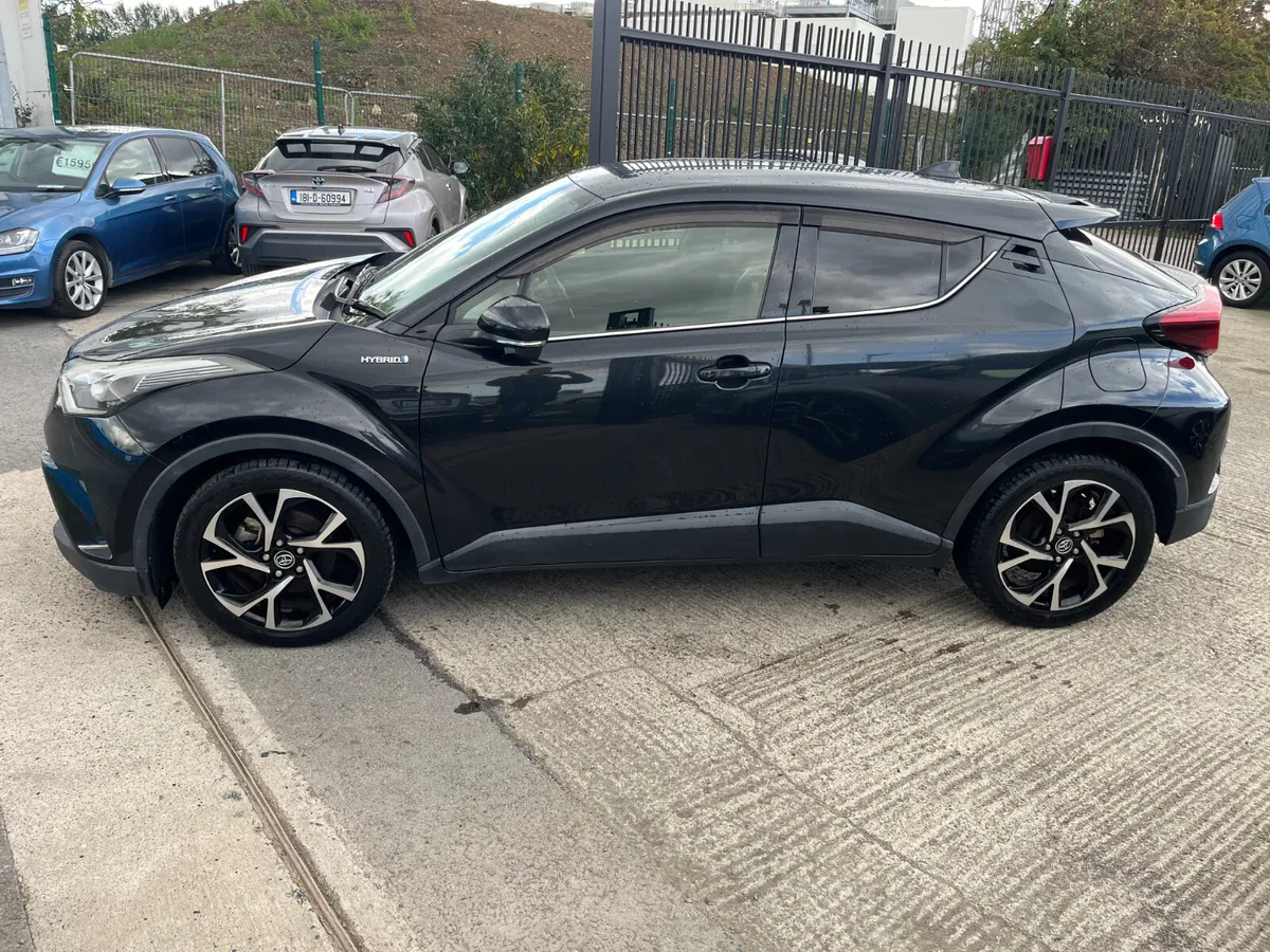 Toyota C-HR 2018, 1.8 HYBRID AUTO  HIGH SPEC - Image 4