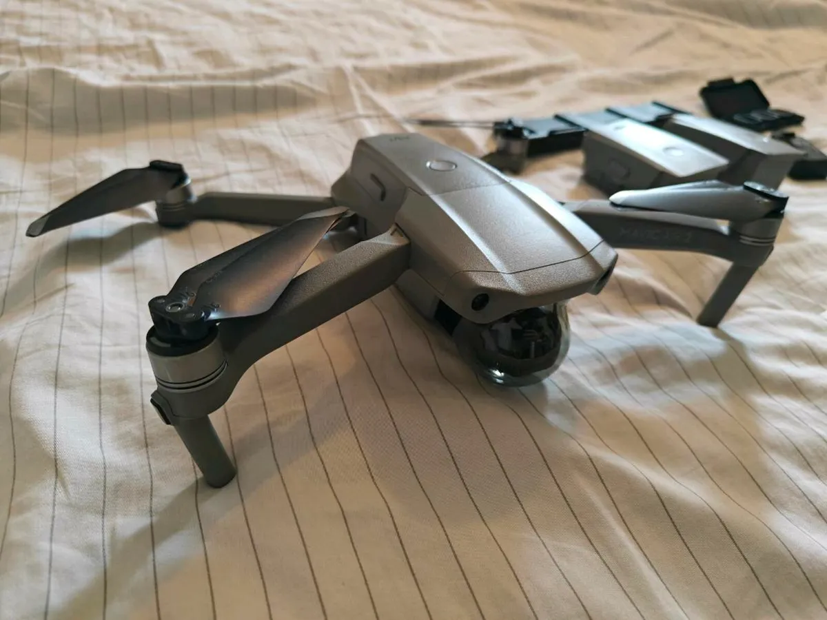 DJI Mavic air 2 fly more combo - Image 1