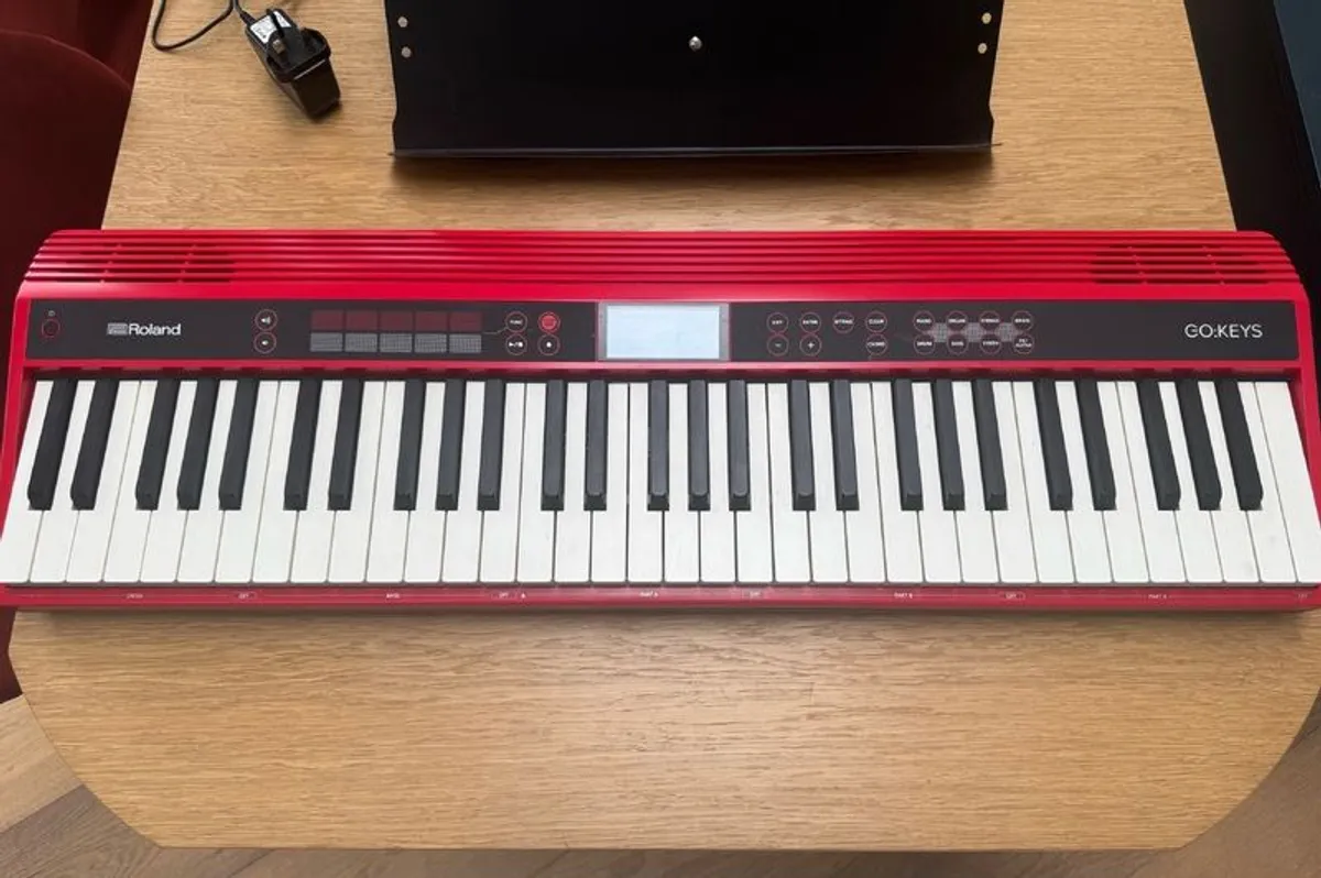 Roland Go:Keys Beginners Keyboard & Music Sheet Stand - Image 1