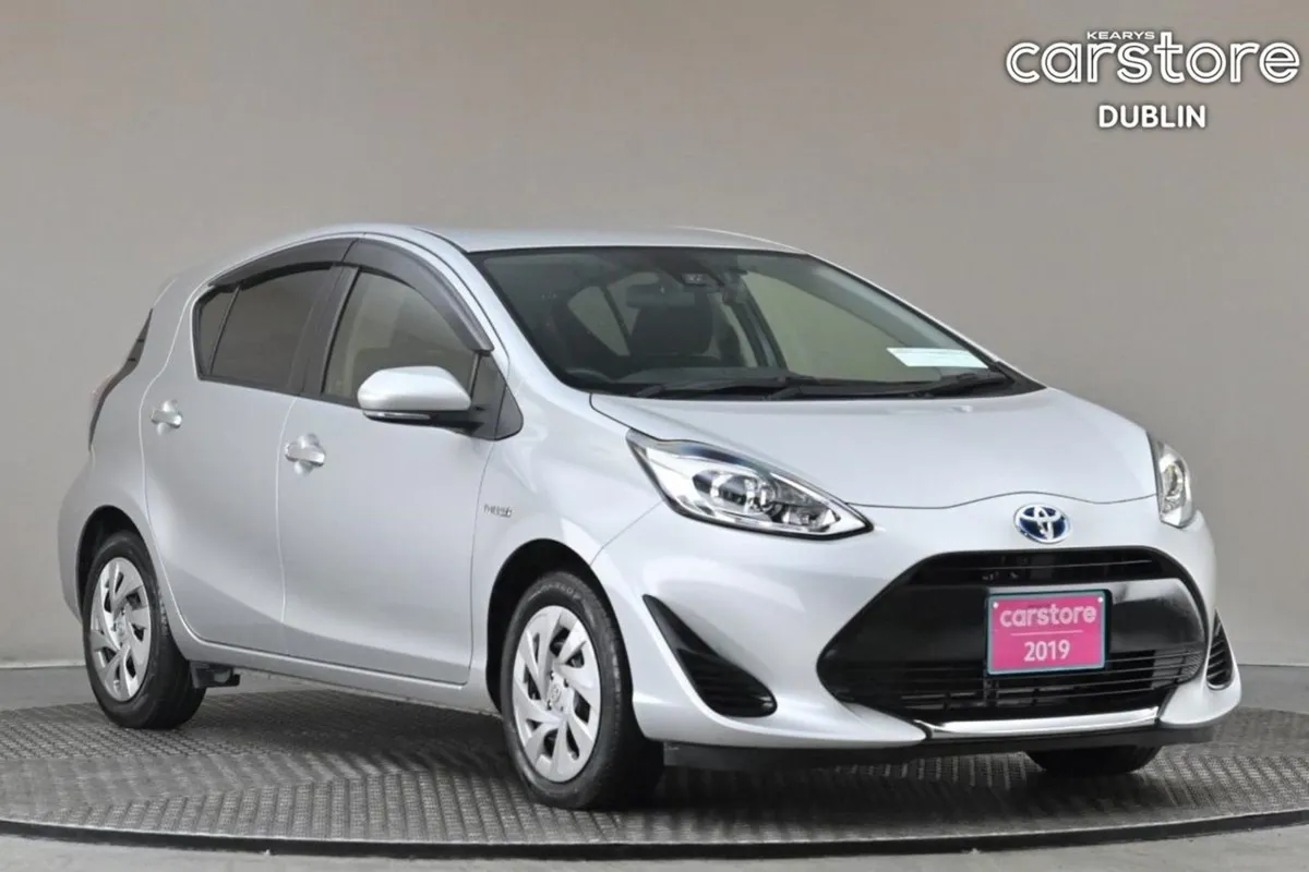 Toyota Aqua 1.5 Vvt-i Hybrid  cruise Con privacy - Image 1