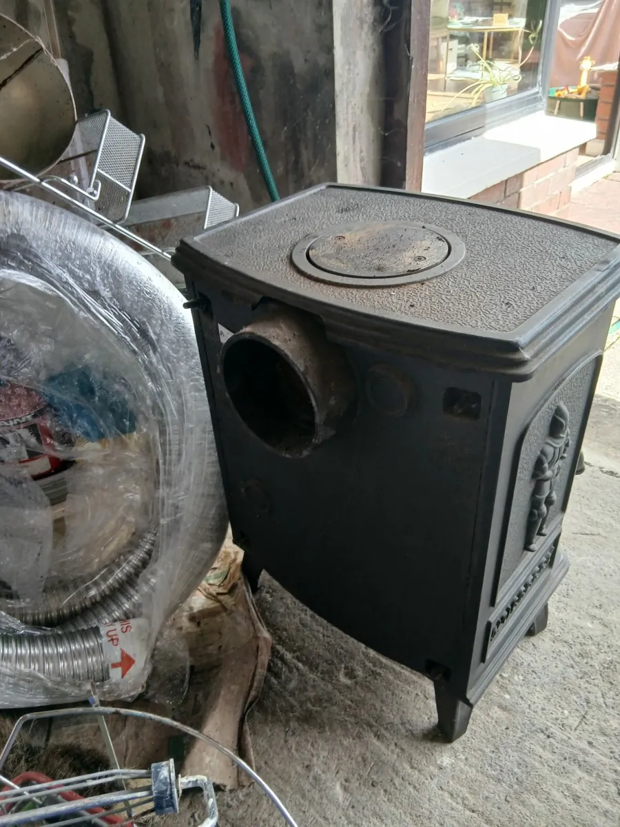 Stove - Image 1