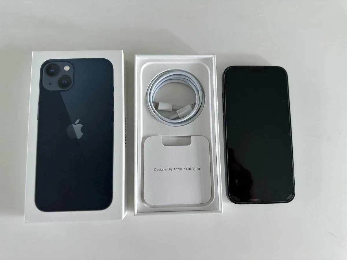 iPhone 13 Black 128GB - Image 3