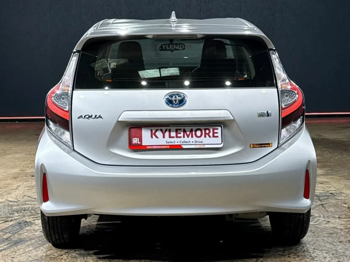 Toyota Aqua HYBRID 1.5L AUTOMATIC - AIR CONDITIONI - Image 4