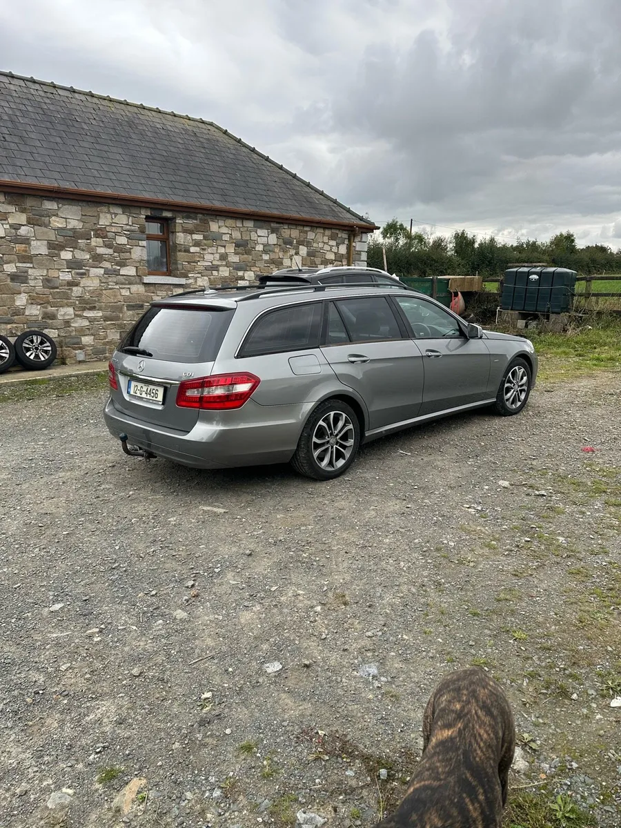 Mercedes E220 Estate - Image 3
