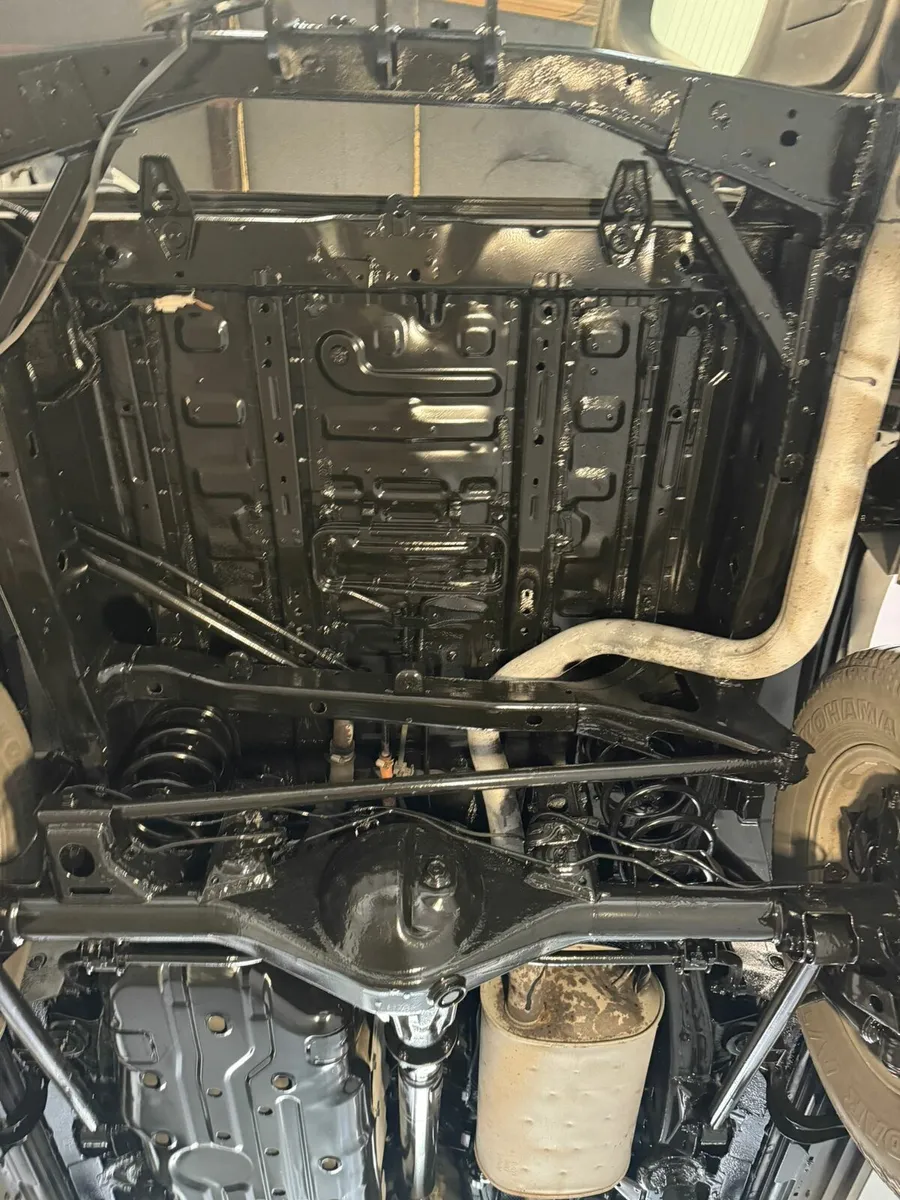 Toyota land cruiser - Image 3