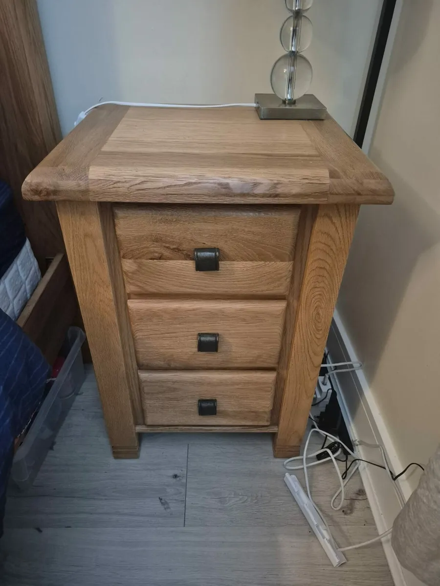 Solid wood bedside lockers x2 - Image 1