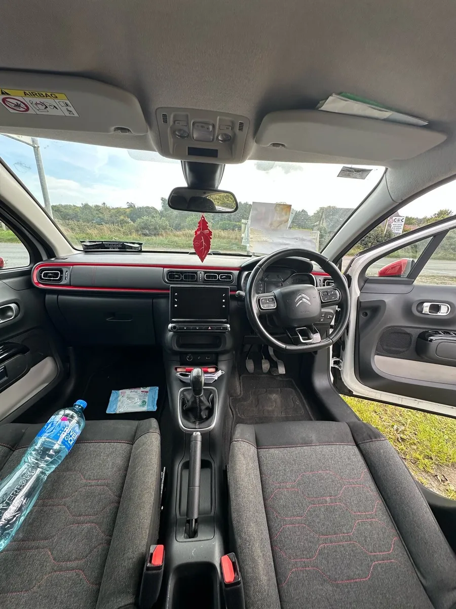 Car - Image 2