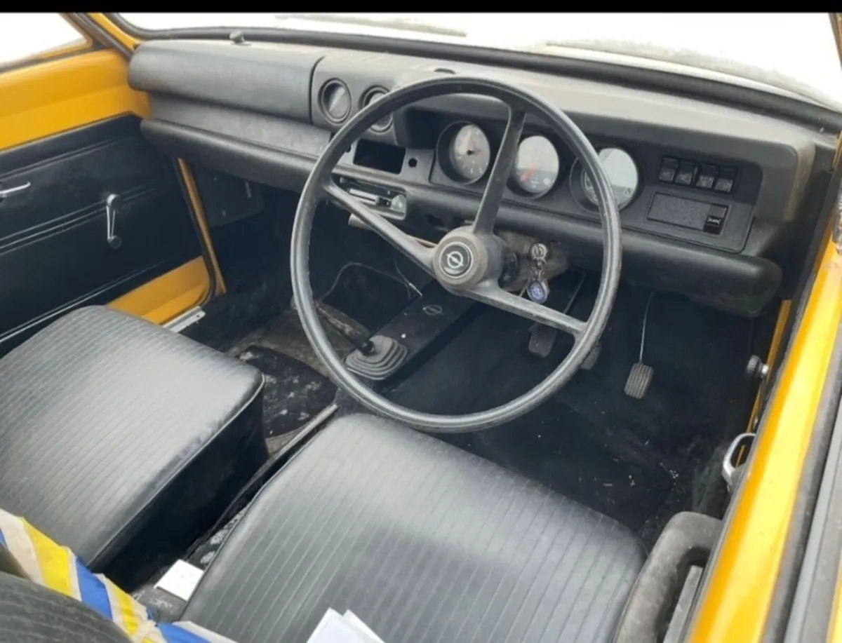 Car - Image 4