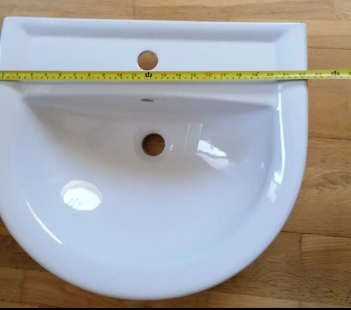 Basin and Pedestal - Image 2