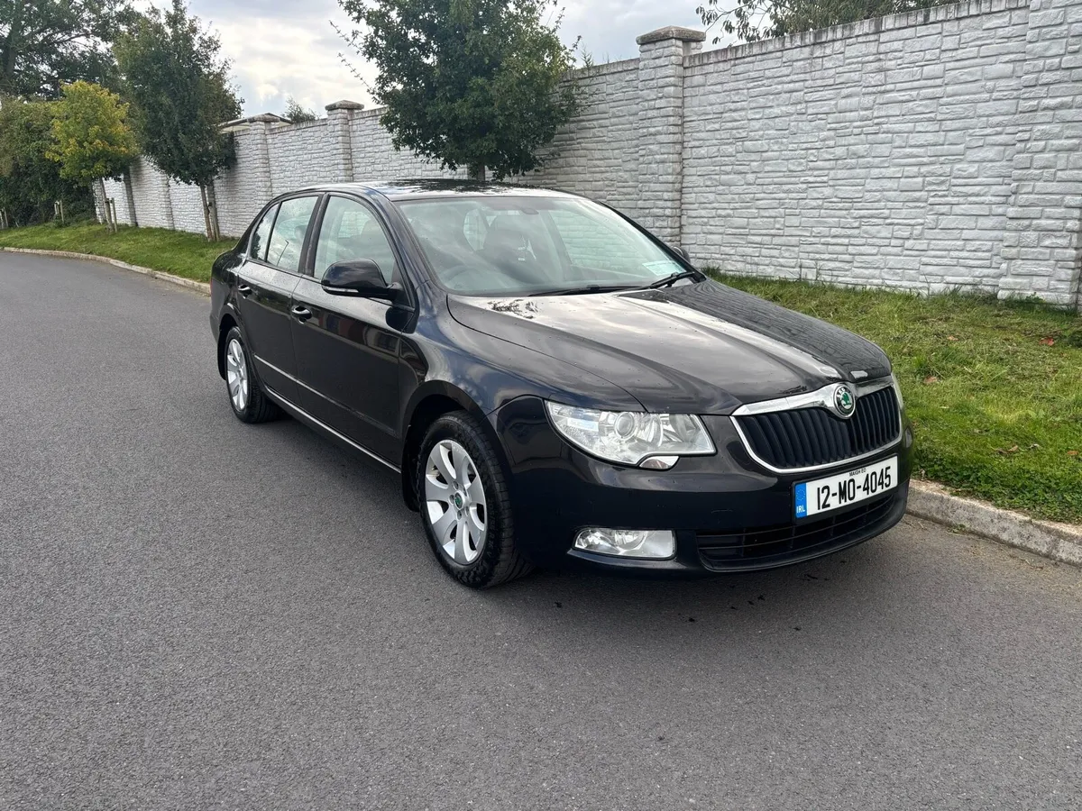 Skoda Superb CR 1.6 Diesel 5dr - Image 2