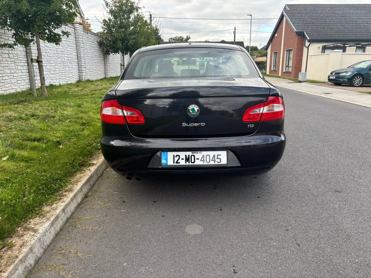 Skoda Superb CR 1.6 Diesel 5dr - Image 4