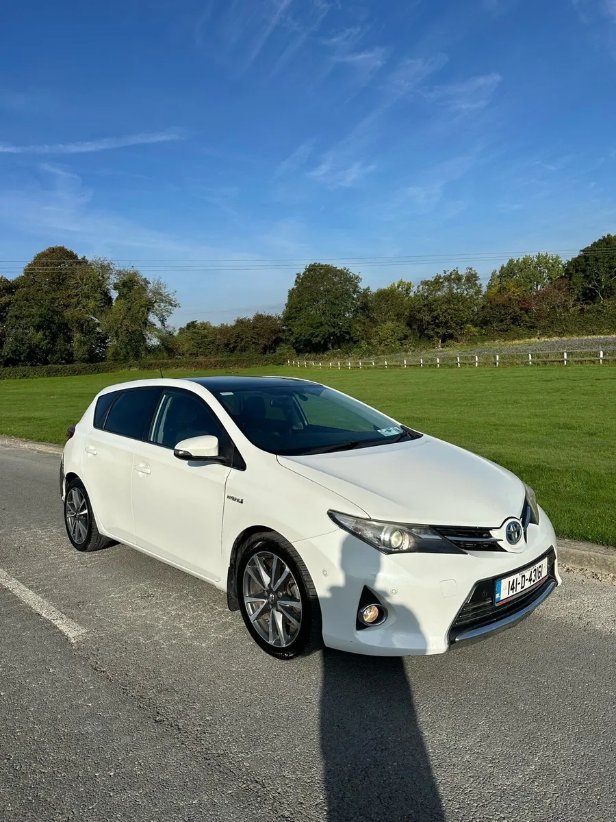 Toyota Auris Hybrid 2014 TAX/NCT 04/26 - Image 1