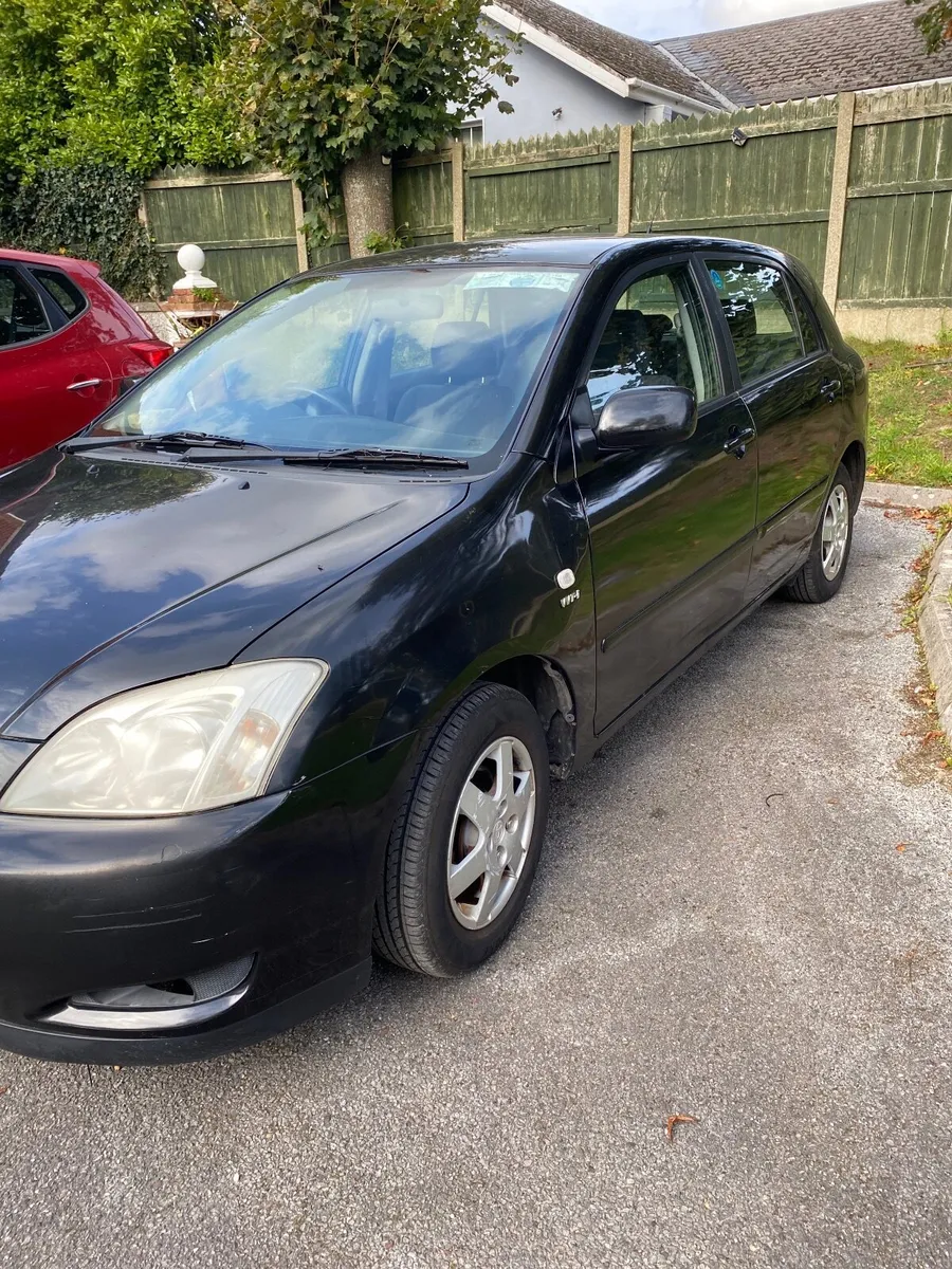 Toyota Corolla 2002 - Image 2