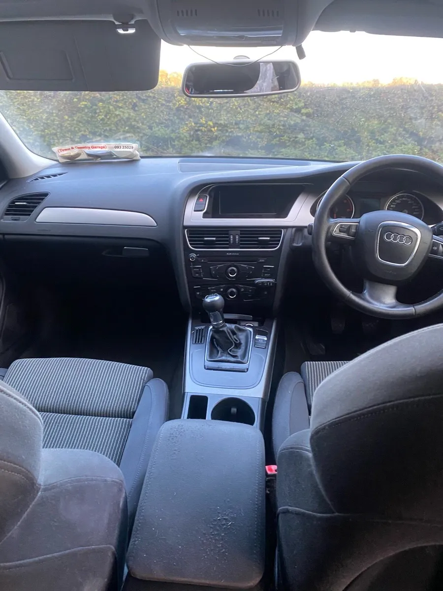 Car - Image 3