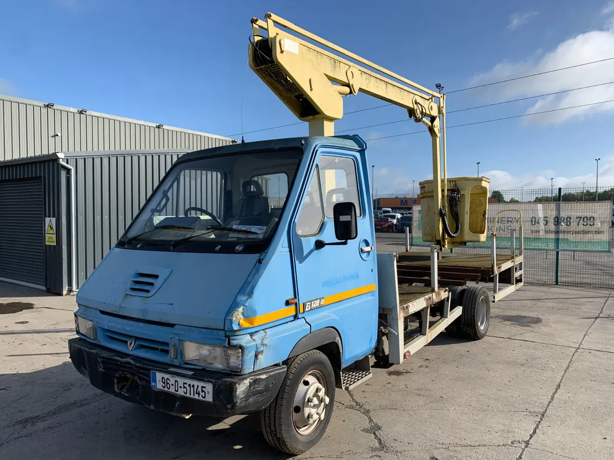 UNRESERVED 1996 RENAULT B120 CHERRY PICKER FOR AUC - Image 1