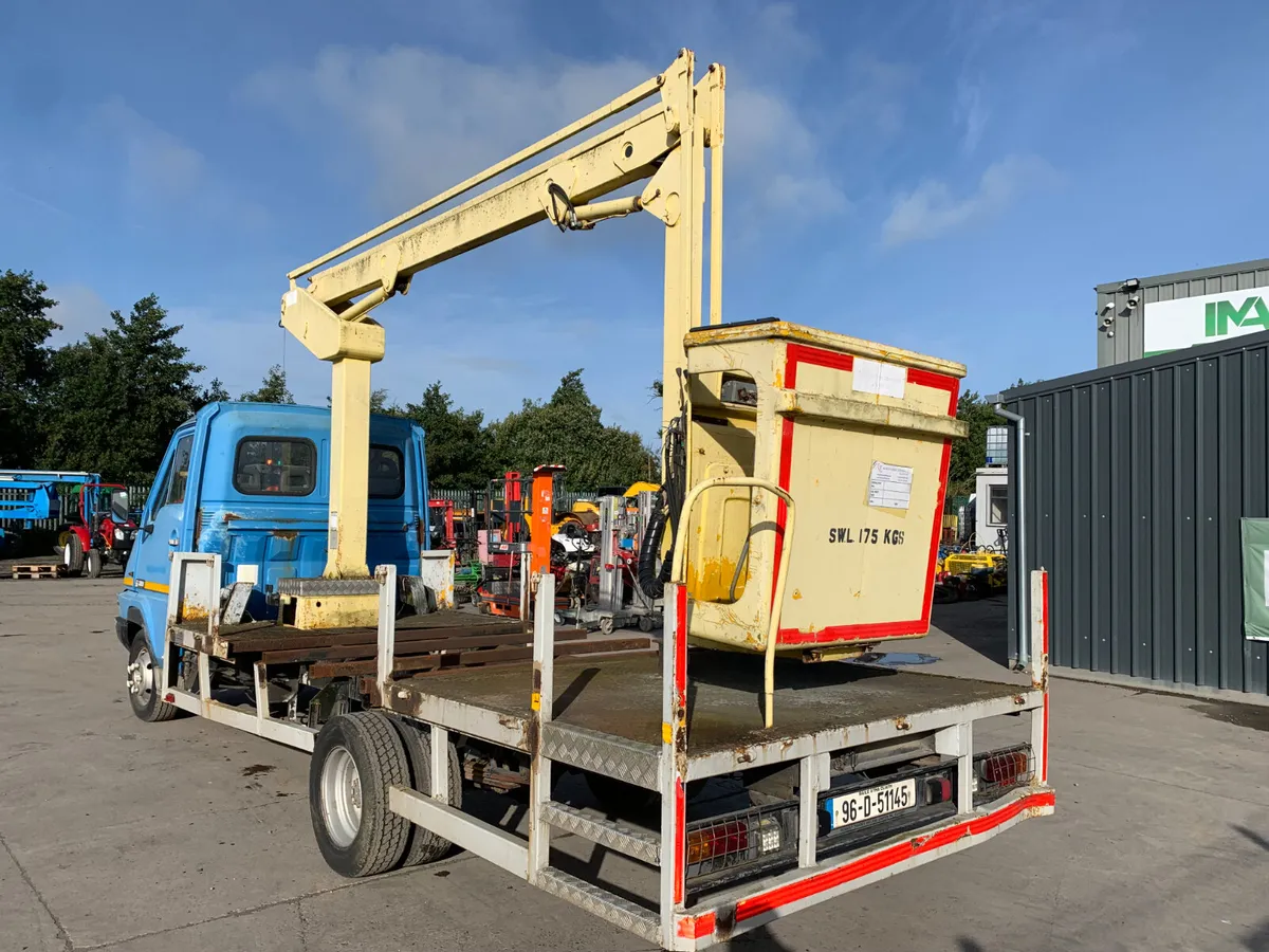 UNRESERVED 1996 RENAULT B120 CHERRY PICKER FOR AUC - Image 3