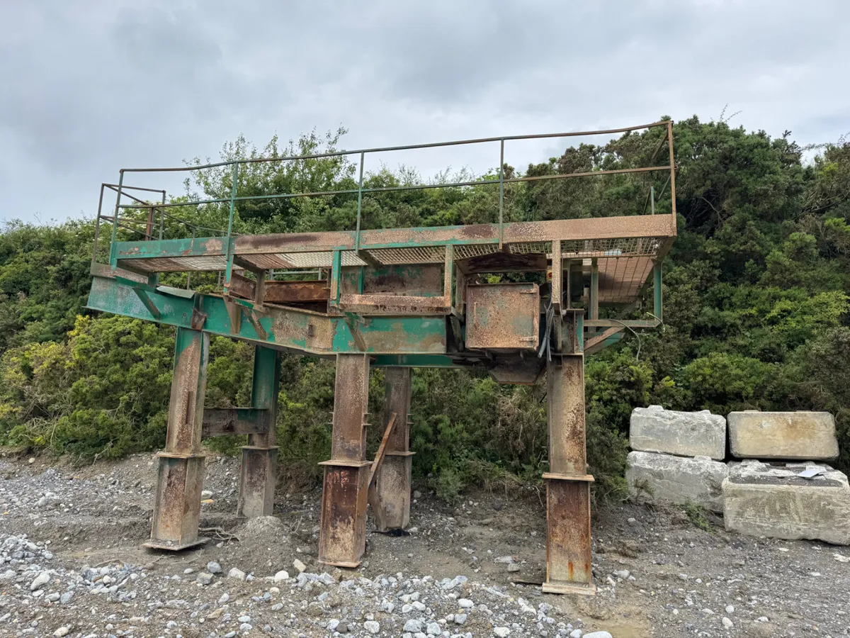PARKER 36 X 12 JAW CRUSHER AND FRAME - Image 1