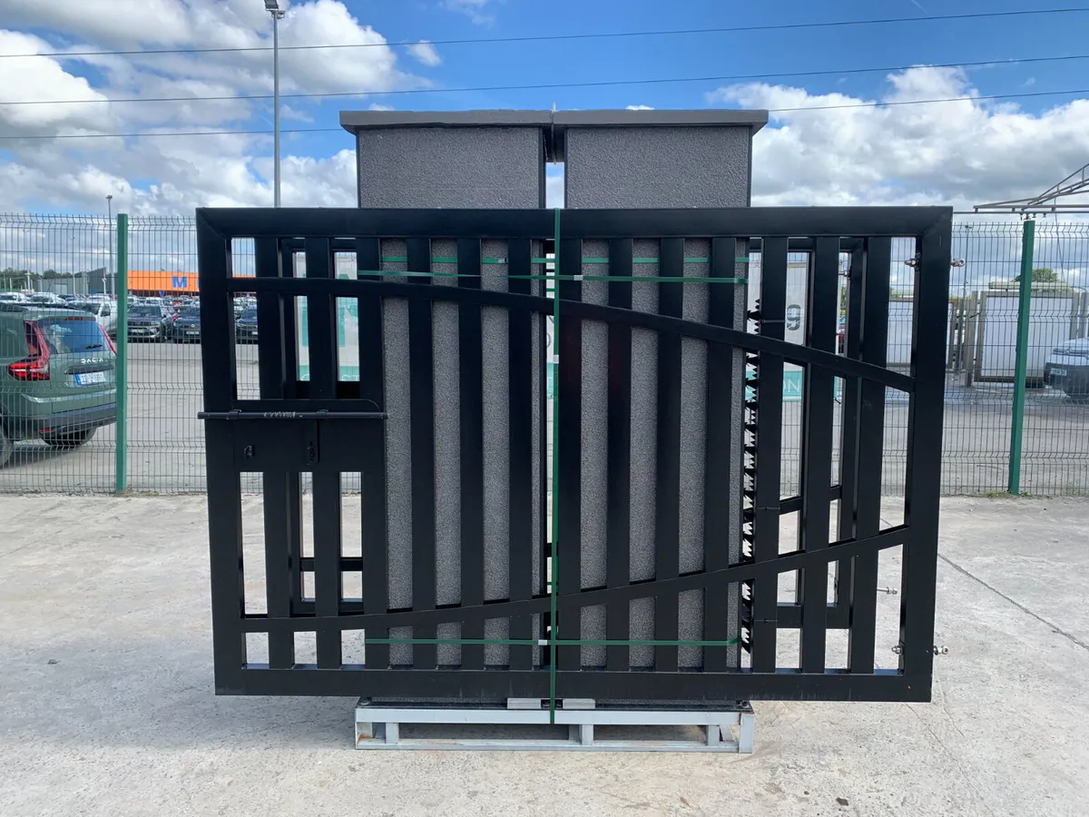 NEW 17FT IRON GATES & PILLARS FOR AUCTION - NAAS - Image 1