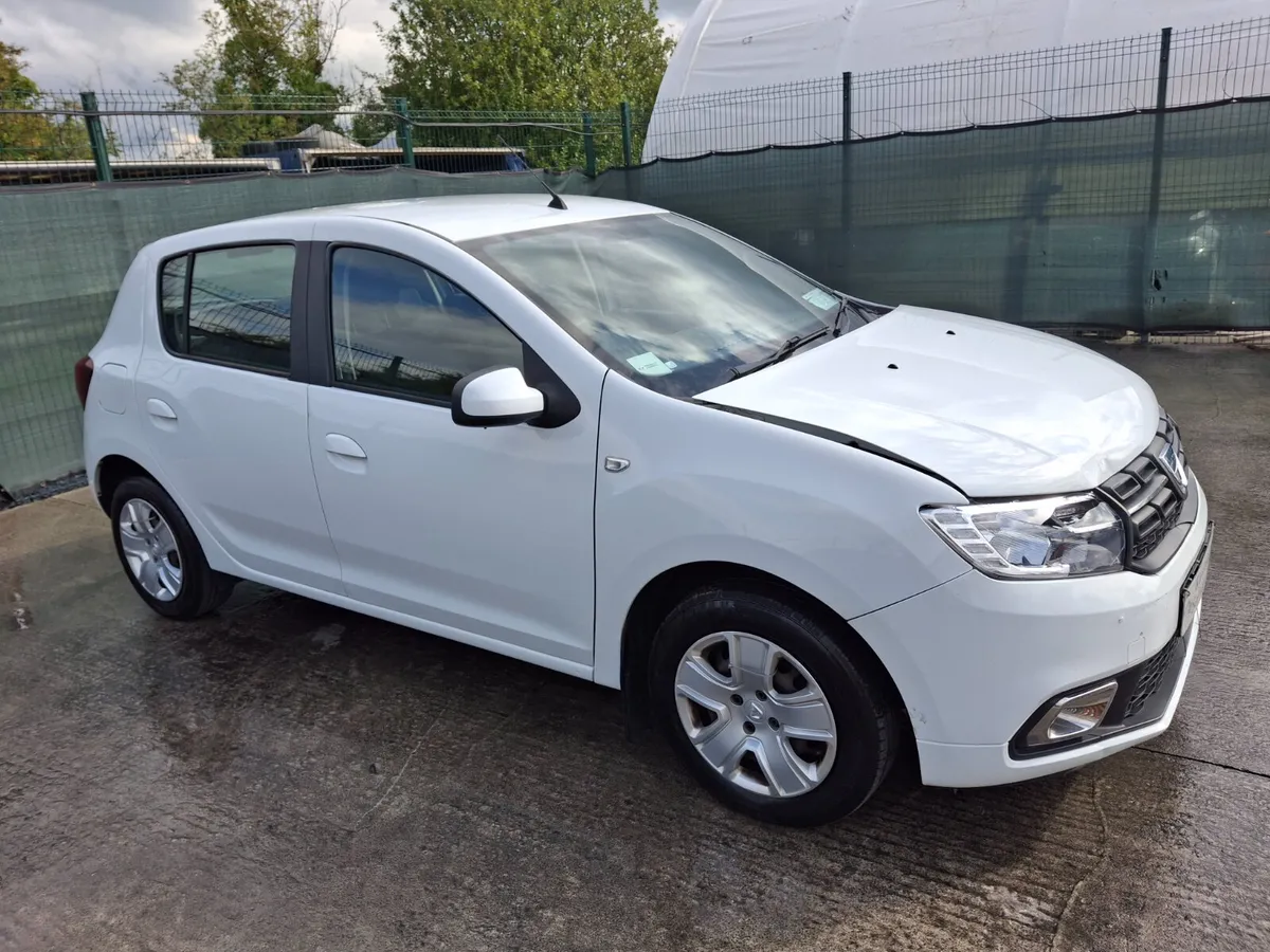 172  Dacia Sandero Signature 1.0 Petrol - Image 3