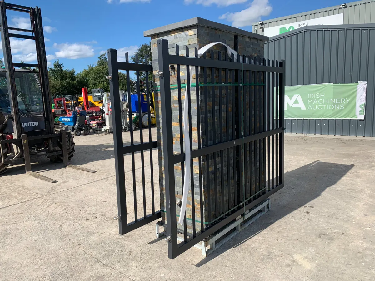 NEW 17FT IRON GATES & PILLARS FOR AUCTION - NAAS - Image 4