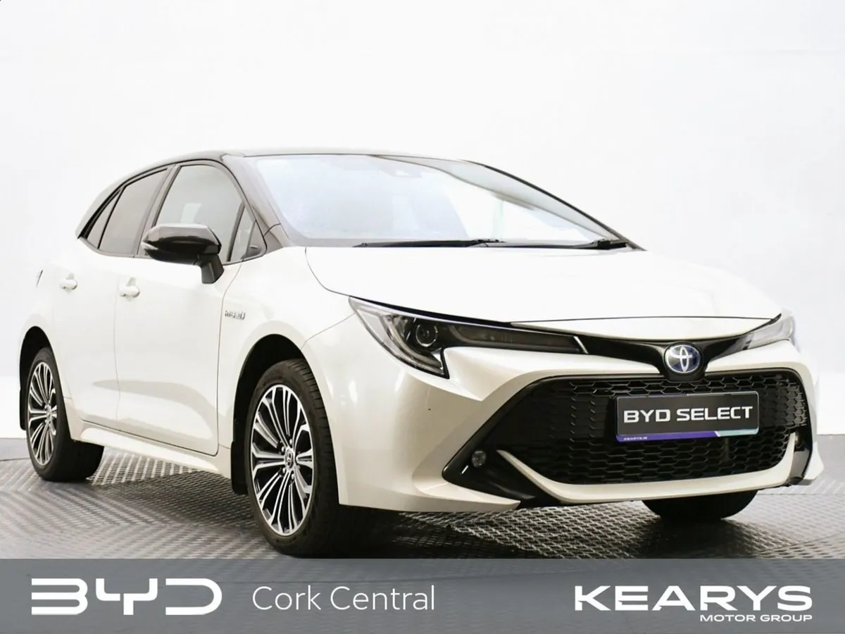 Toyota Corolla 1.8 Hybrid Luna Sport Hatchback - Image 1