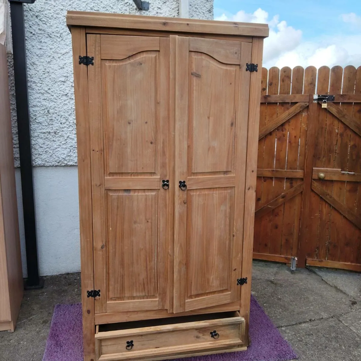 Mexican Pine Wardrobe - Image 1