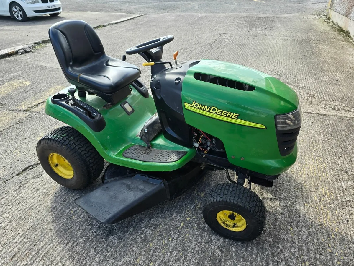 Ride on mowers - Image 3