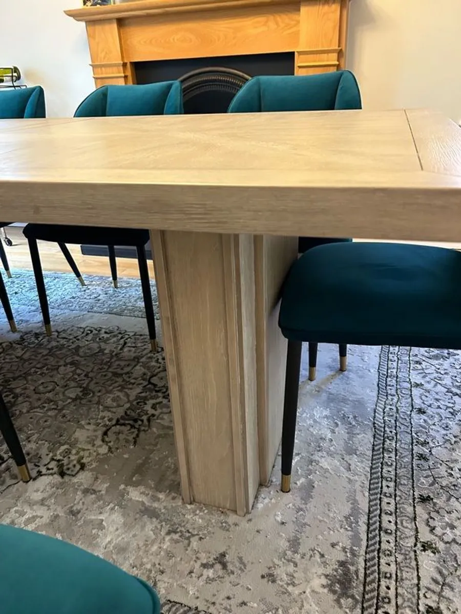 Dining table & chairs - Image 3