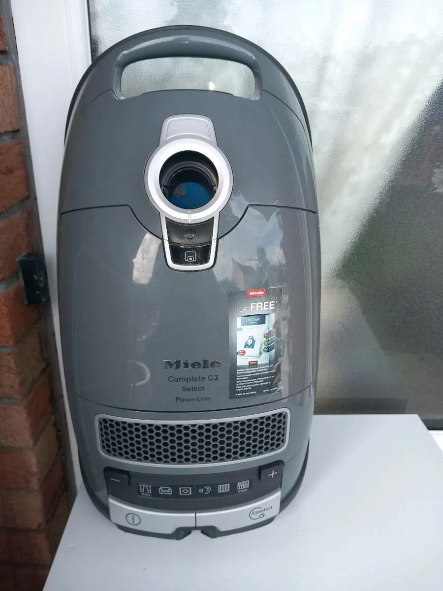 Miele hoover - Image 1