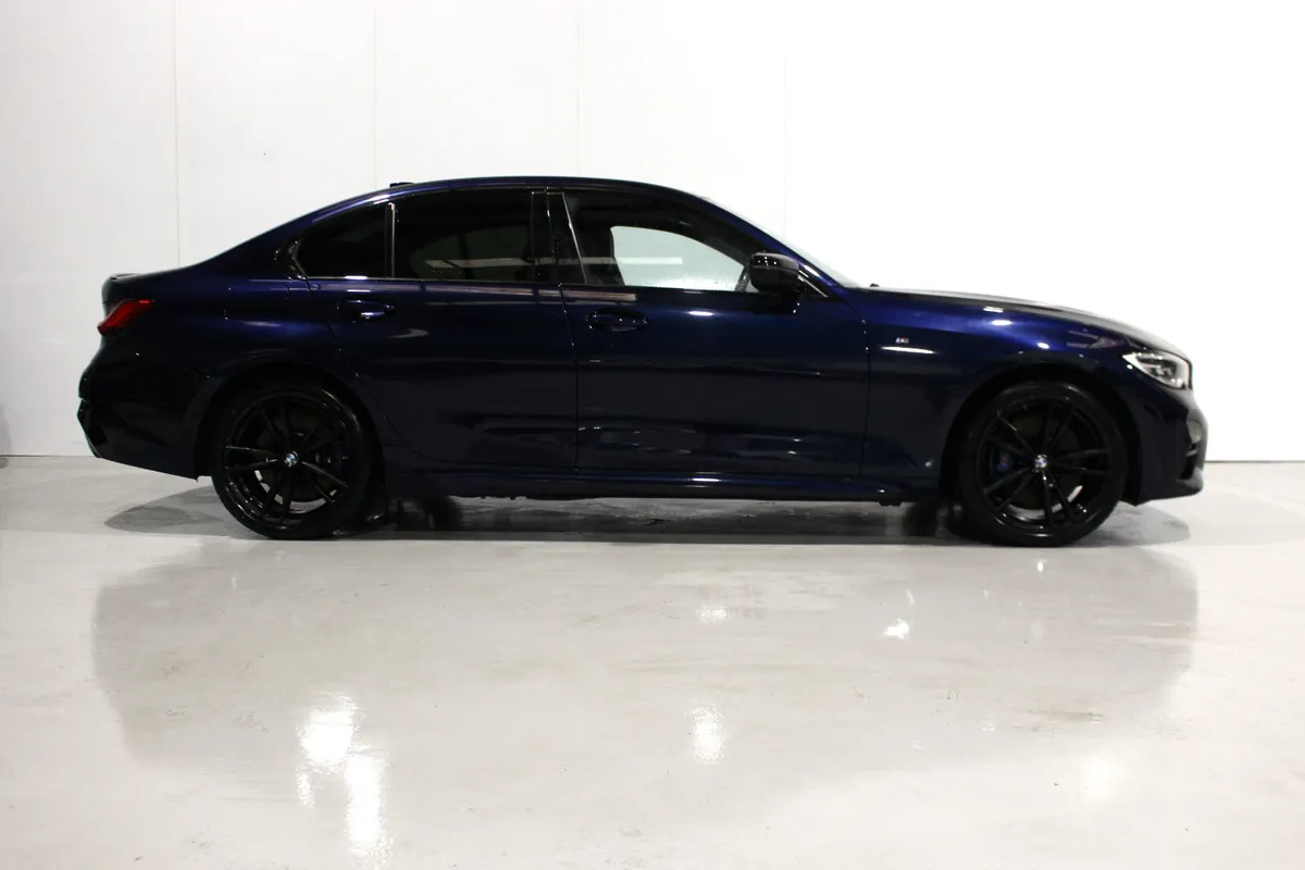 2020 BMW 3-Series 330E M SPORT PRO EDITION - Image 4